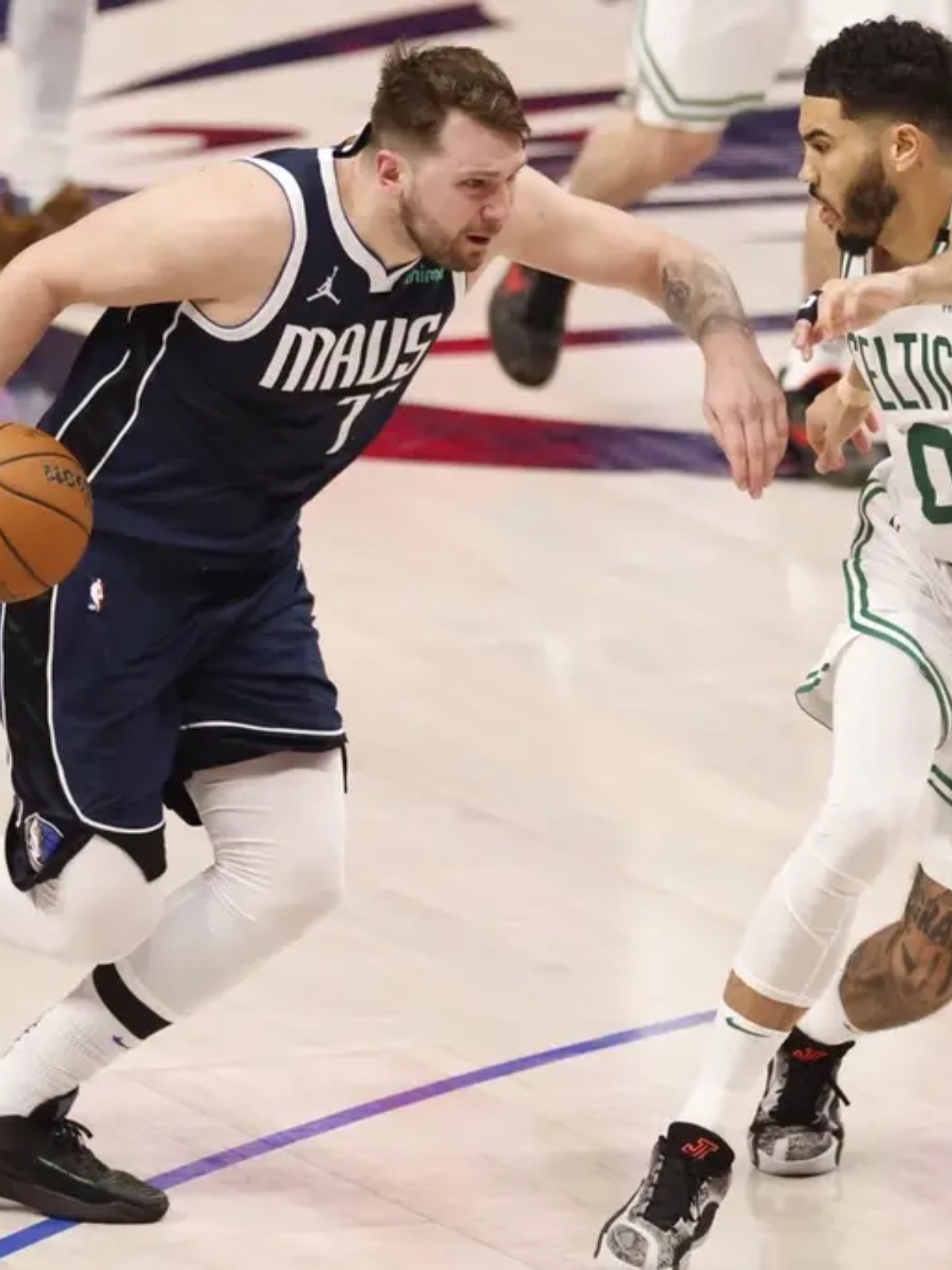 南宫体育集结日NBA总决赛传出新动向，波士顿凯尔特人内部沟通，管理层表态——信心回归，身体对抗强度拉满的简单介绍